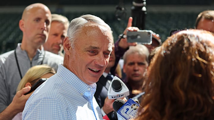 Rob Manfred está arrepentido de cómo manejó el escándalo del robo de señas 