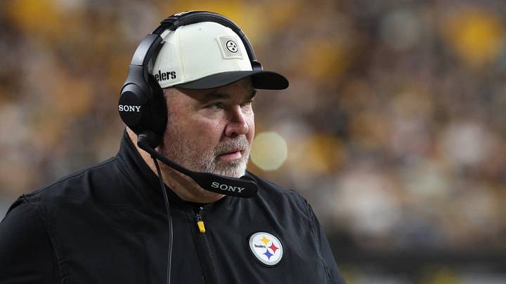 Pittsburgh Steelers head coach Mike McCarthy Pittsburgh Steelers head coach Mike McCarthy