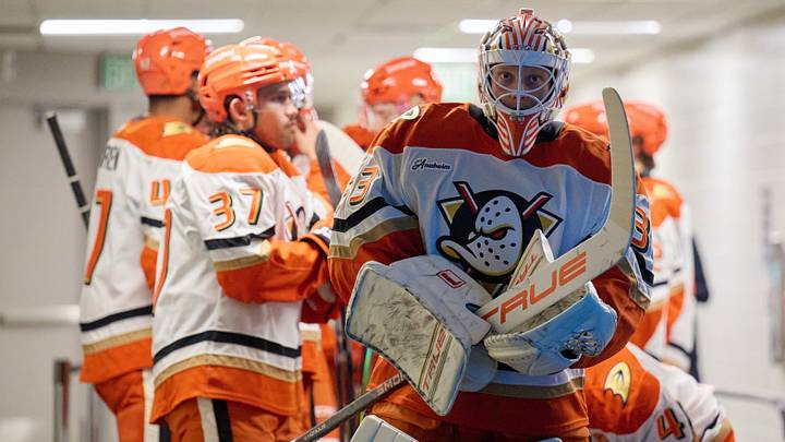 Sep 24, 2026; San Jose, California, USA; Anaheim Ducks goaltender Ville Husso (33) looks on from the tunnel with his teammates before a game against the San Jose Sharks at SAP Center at San Jose. Mandatory Credit: Robert Edwards-Imagn Images Sep 24, 2026; San Jose, California, USA; Anaheim Ducks goaltender Ville Husso (33) looks on from the tunnel with his teammates before a game against the San Jose Sharks at SAP Center at San Jose. Mandatory Credit: Robert Edwards-Imagn Images