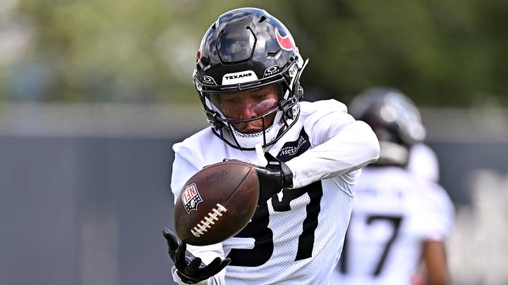 Jun 10, 2026; Houston, Texas, USA; Houston Texans cornerback Collin Wright (37) participates in a drill during the team’s minicamp at Houston Methodist Training Center. Mandatory Credit: Maria Lysaker-Imagn Images Jun 10, 2026; Houston, Texas, USA; Houston Texans cornerback Collin Wright (37) participates in a drill during the team’s minicamp at Houston Methodist Training Center. Mandatory Credit: Maria Lysaker-Imagn Images