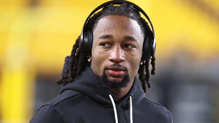Jan 4, 2026; Pittsburgh, Pennsylvania, USA; Pittsburgh Steelers cornerback Asante Samuel Jr. (22) on the field before the Steelers play the Baltimore Ravens at Acrisure Stadium. Mandatory Credit: Charles LeClaire-Imagn Images