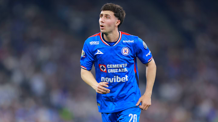 El argentino José Paradela tuvo otras oportunidades para perforar las redes de Monterrey