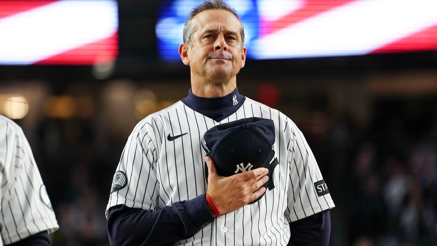 Yankees insider confirming obvious Aaron Boone news sets ticking clock on his dismissal