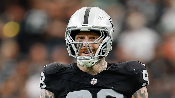 Las Vegas Raiders defensive end Maxx Crosby (98) prepares for a play against the Miami Dolphins.