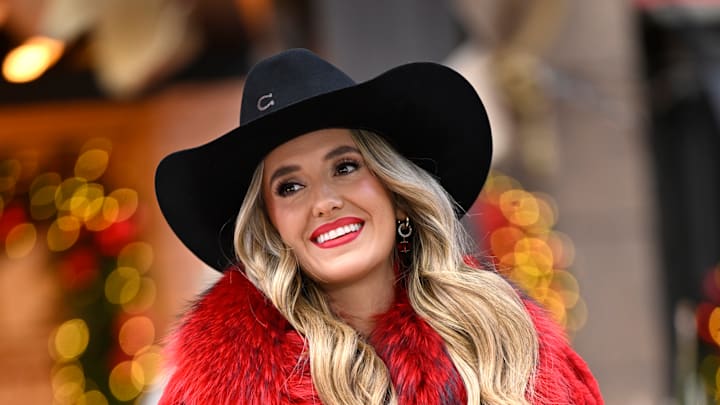 Lainey Wilson at Macy's Thanksgiving Day Parade Lainey Wilson at Macy's Thanksgiving Day Parade