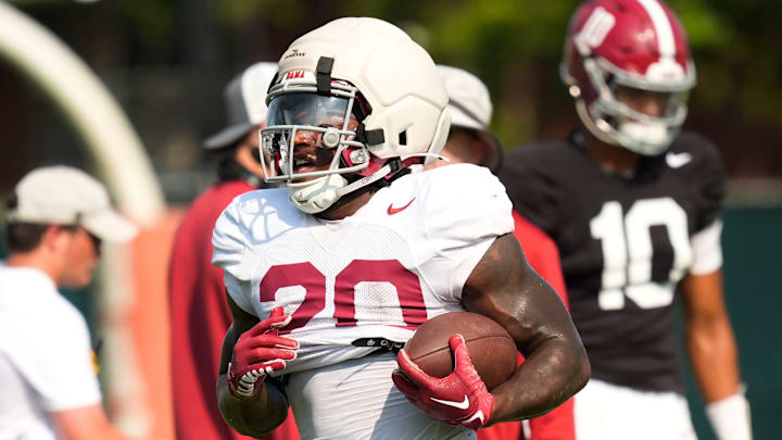 Aug. 19, 2025, Tuscaloosa, AL; Running back Dre Washington runs the ball during practice for the Alabama Crimson Tide. Aug. 19, 2025, Tuscaloosa, AL; Running back Dre Washington runs the ball during practice for the Alabama Crimson Tide.