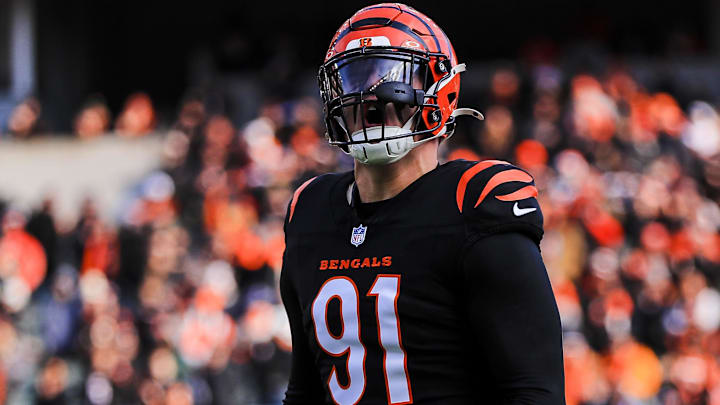 Dec 22, 2024; Cincinnati, Ohio, USA; Cincinnati Bengals defensive end Trey Hendrickson (91) runs onto the field before the game against the Cleveland Browns at Paycor Stadium. Mandatory Credit: Katie Stratman-Imagn Images Dec 22, 2024; Cincinnati, Ohio, USA; Cincinnati Bengals defensive end Trey Hendrickson (91) runs onto the field before the game against the Cleveland Browns at Paycor Stadium. Mandatory Credit: Katie Stratman-Imagn Images