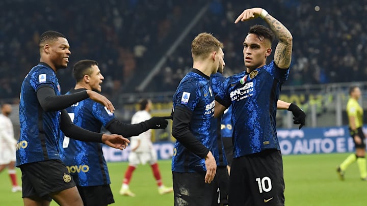 L'esultanza di Lautaro dopo il 4-0 al Cagliari 