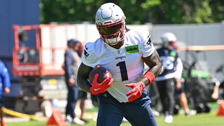 Jun 9, 2026; Foxborough, MA, USA; New England Patriots wide receiver A.J. Brown (1) runs after the catch at minicamp at Gillette Stadium. Mandatory Credit: Eric Canha-Imagn Images Jun 9, 2026; Foxborough, MA, USA; New England Patriots wide receiver A.J. Brown (1) runs after the catch at minicamp at Gillette Stadium. Mandatory Credit: Eric Canha-Imagn Images