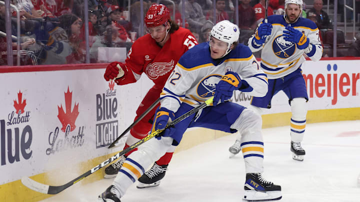 Buffalo Sabres v Detroit Red Wings