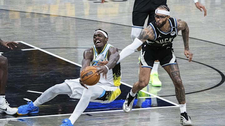 Apr 19, 2025; Indianapolis, Indiana, USA; Indiana Pacers forward Pascal Siakam (43) and Milwaukee Bucks guard Gary Trent Jr. (5) fight for the ball in the second half at Gainbridge Fieldhouse. Mandatory Credit: Trevor Ruszkowski-Imagn Images Apr 19, 2025; Indianapolis, Indiana, USA; Indiana Pacers forward Pascal Siakam (43) and Milwaukee Bucks guard Gary Trent Jr. (5) fight for the ball in the second half at Gainbridge Fieldhouse. Mandatory Credit: Trevor Ruszkowski-Imagn Images