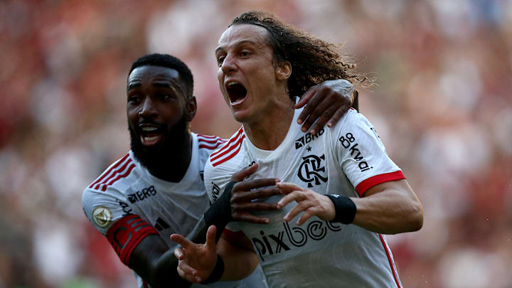 David Luiz é exemplo e capitão sem faixa no Flamengo 