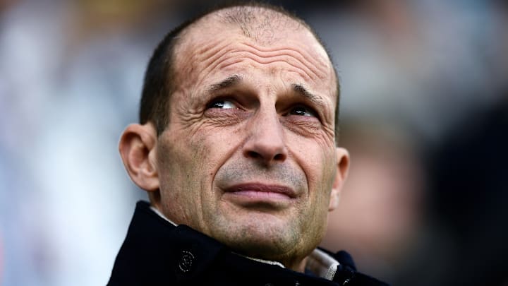 Massimiliano Allegri a répondu aux questions sur le sujet de la sanction contre la Juventus en conférence de presse