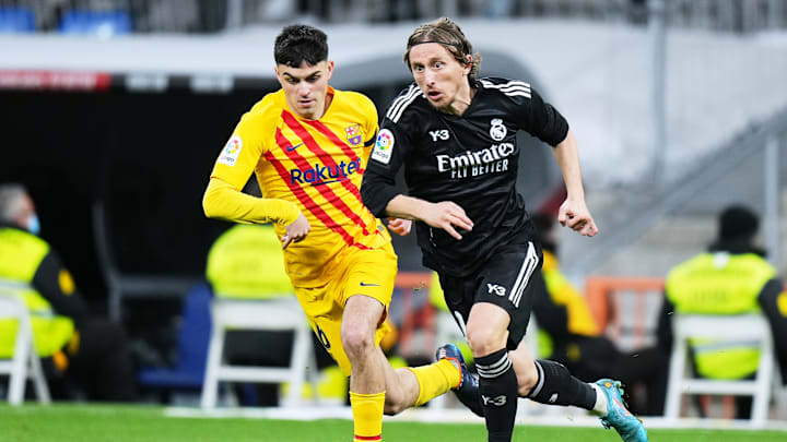 Los blaugranas golean a los blancos