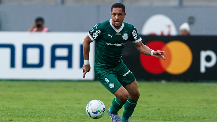 Vitor Roque deve retornar à lista de relacionados do Palmeiras Vitor Roque deve retornar à lista de relacionados do Palmeiras