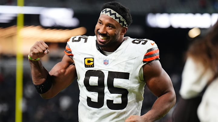 Cleveland Browns v Las Vegas Raiders