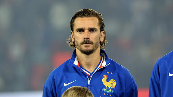 Antoine Griezmann vient d'annoncer sa retraite internationale. Antoine Griezmann vient d'annoncer sa retraite internationale.