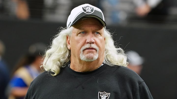 Nov 26, 2023; Paradise, Nevada, USA; Las Vegas Raiders senior defensive assistant coach Rob Ryan watches the game against the Kansas City Chiefs Allegiant Stadium. Mandatory Credit: Kirby Lee-Imagn Images Nov 26, 2023; Paradise, Nevada, USA; Las Vegas Raiders senior defensive assistant coach Rob Ryan watches the game against the Kansas City Chiefs Allegiant Stadium. Mandatory Credit: Kirby Lee-Imagn Images