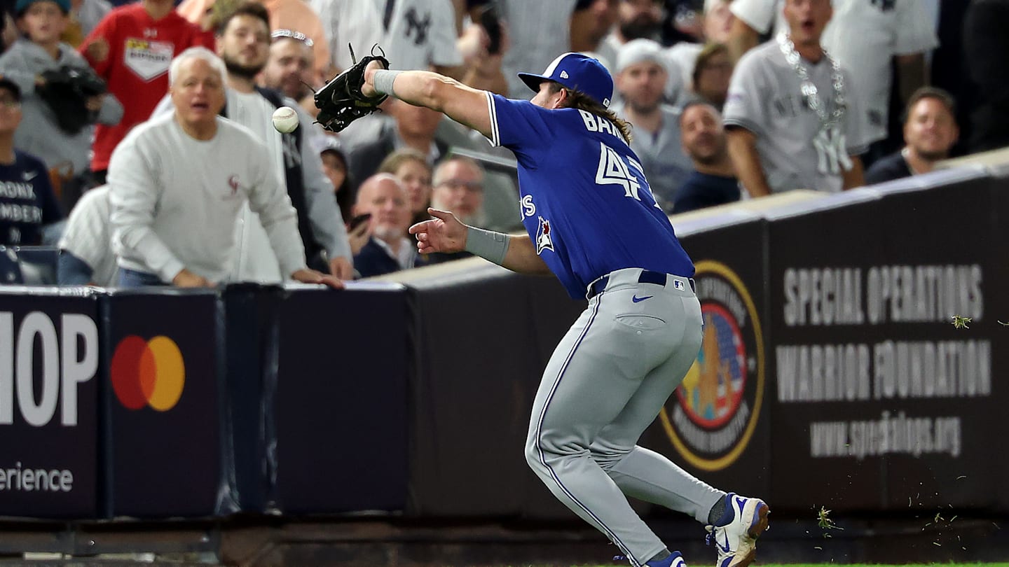 Blue Jays defense is all of the sudden their demise as they lose chance to sweep series
