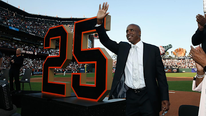 Barry Bonds es el líder en WAR en la historia de MLB
