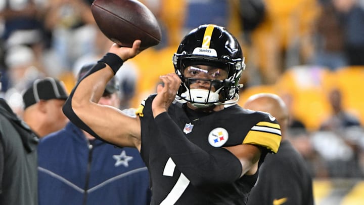 Oct 6, 2024; Pittsburgh, Pennsylvania, USA; Pittsburgh Steelers quarterback Justin Fields (2) warms up for a game against the Dallas Cowboys at Acrisure Stadium. Mandatory Credit: Barry Reeger-Imagn Images





