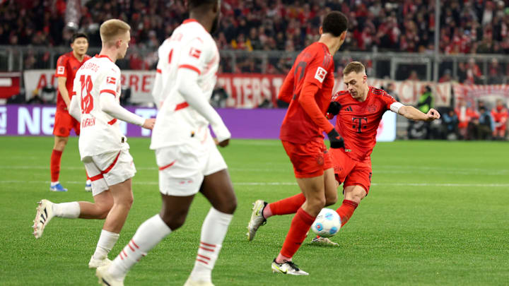 Joshua Kimmich gegen RB Leipzig - Bundesliga Joshua Kimmich gegen RB Leipzig - Bundesliga