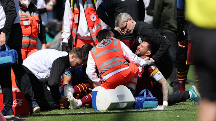 Danny Latza schmerzverzehrt