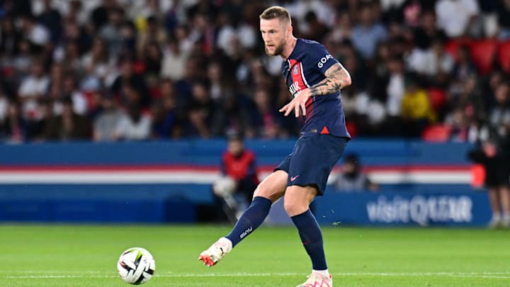 Milan Skriniar à la passe avec son nouveau club, le PSG, face à Lorient