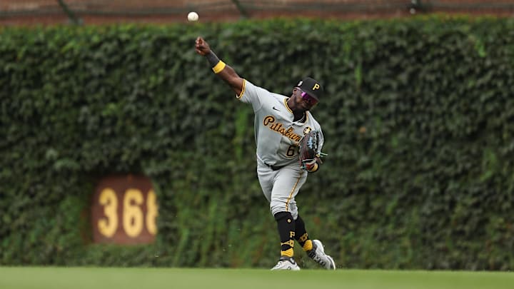 Aug 17, 2025; Chicago, Illinois, USA; Pittsburgh Pirates second baseman Ronny Simon (63) throws the ball towards home plate during eighth inning against the Chicago Cubs at Wrigley Field. Mandatory Credit: Melissa Tamez-Imagn Images Aug 17, 2025; Chicago, Illinois, USA; Pittsburgh Pirates second baseman Ronny Simon (63) throws the ball towards home plate during eighth inning against the Chicago Cubs at Wrigley Field. Mandatory Credit: Melissa Tamez-Imagn Images