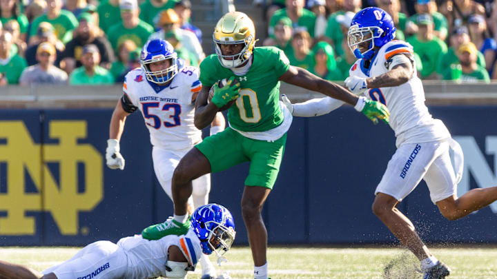 Notre Dame Fighting Irish wide receiver Malachi Fields (0)