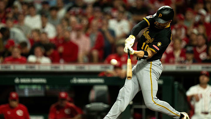 Pittsburgh Pirates right fielder Bryan Reynolds (10) hits a double in the sixth inning between Cincinnati Reds and Pittsburgh Pirates at Great American Ball Park in Cincinnati on Sept. 24, 2025.