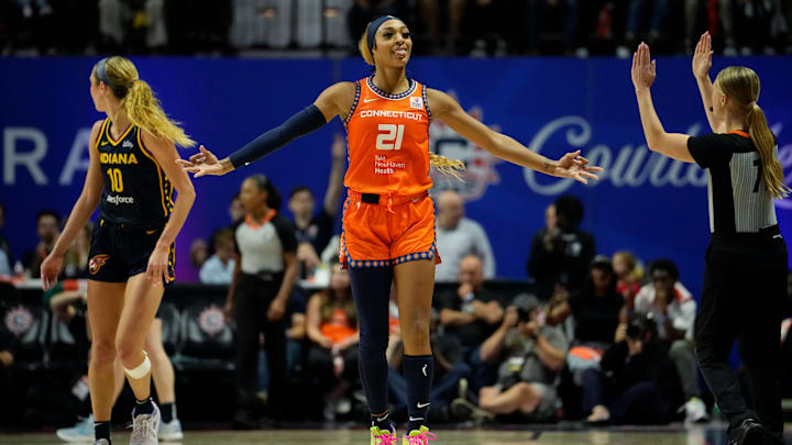 Indiana Fever v Connecticut Sun - Game One