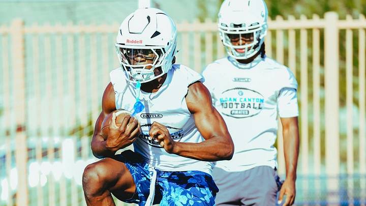 Sloan Canyon running back Braylon Rayford, who has 12 college offers, won't let shoulder injury derail sophomore season. Sloan Canyon running back Braylon Rayford, who has 12 college offers, won't let shoulder injury derail sophomore season.
