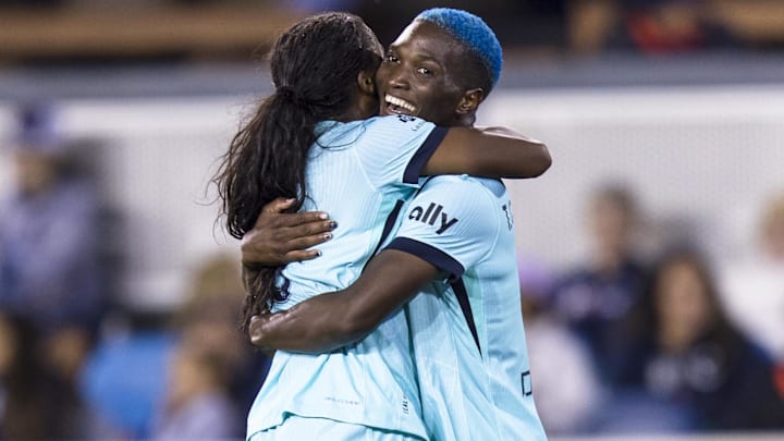  Kansas City Current forward Temwa Chawinga (6) is congratulated by forward Nichelle Prince (8) after she scored a goal against Bay FC  