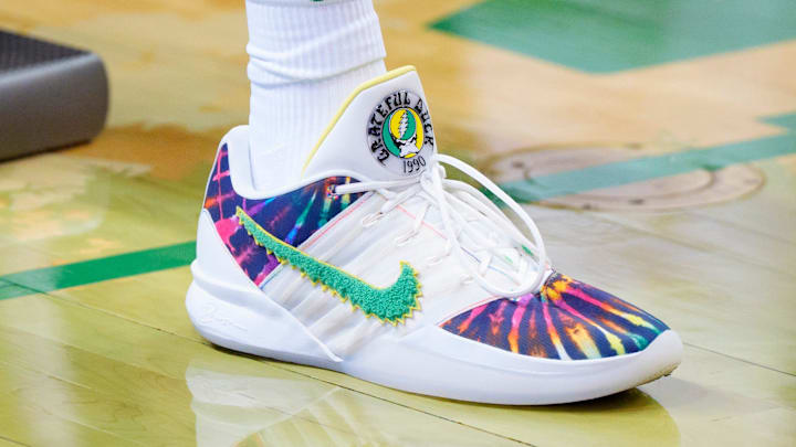oregon duck kyrie 5