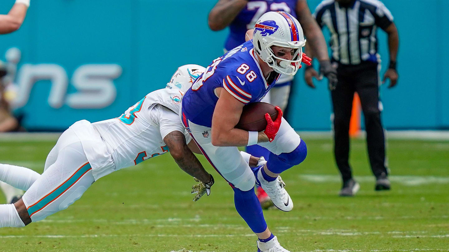 Bills' starting TE has good reason for Week 15 practice absence
