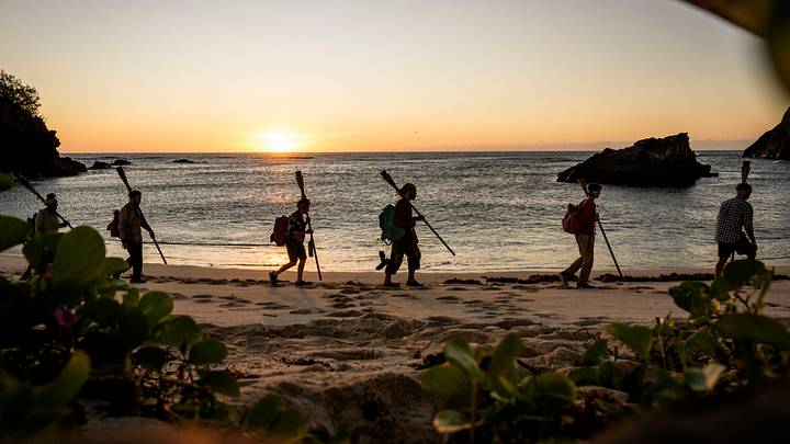“Inconceivable” – This week’s immunity challenge is riddled with frustration, putting slow and steady gameplay to the test. As the race to $2M draws closer, idols and advantages come to the forefront. Then, a self proclaimed “rat” at the Manulevu camp spills information in hopes of leading to personal triumph, on SURVIVOR 50, Wednesday, May 13 Photo: Robert Voets/CBS ©2025 CBS Broadcasting, Inc. All Rights Reserved. “Inconceivable” – This week’s immunity challenge is riddled with frustration, putting slow and steady gameplay to the test. As the race to $2M draws closer, idols and advantages come to the forefront. Then, a self proclaimed “rat” at the Manulevu camp spills information in hopes of leading to personal triumph, on SURVIVOR 50, Wednesday, May 13 Photo: Robert Voets/CBS ©2025 CBS Broadcasting, Inc. All Rights Reserved.