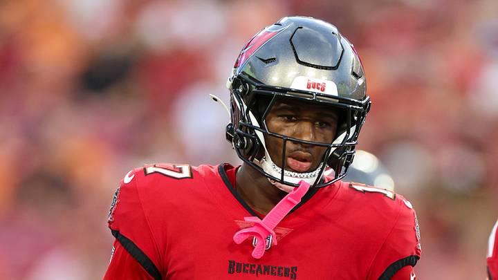 Tampa Bay Buccaneers wide receiver Ted Hurst III (17) looks on against the Kansas City Chiefs 
