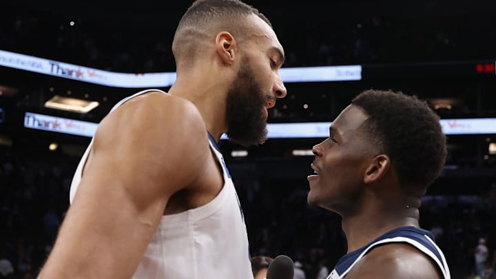 Minnesota Timberwolves v Phoenix Suns - Game Four