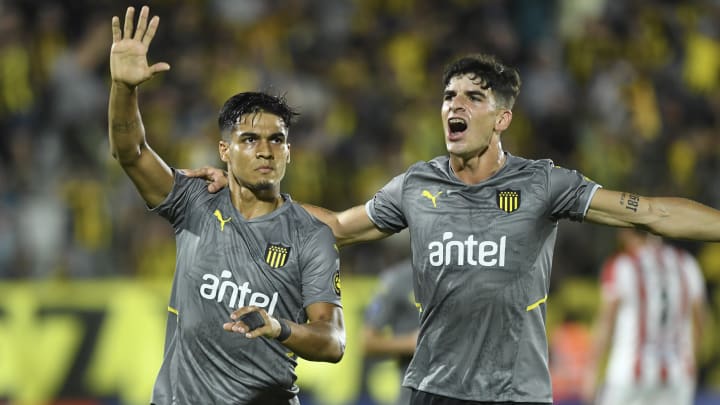 O Peñarol amassou o River Plate-URU na fase preliminar da Sul-Americana