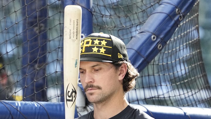 Pittsburgh Pirates second base Adam Frazier (26) gets ready to take some at bats during batting practice before a game against the Milwaukee Brewers at American Family Field in 2025. Pittsburgh Pirates second base Adam Frazier (26) gets ready to take some at bats during batting practice before a game against the Milwaukee Brewers at American Family Field in 2025.