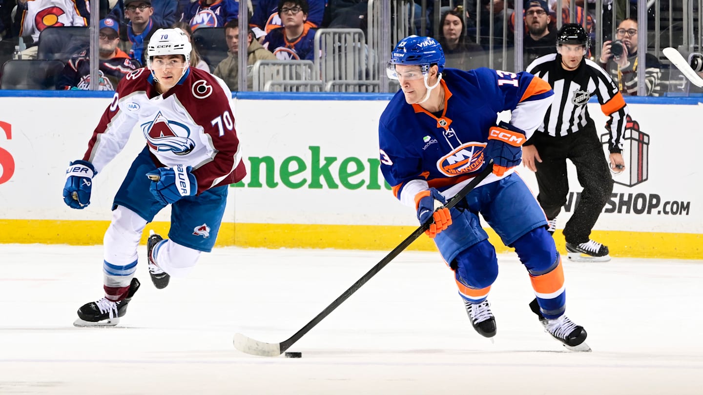 Mat Barzal is questionable for the NY Islanders tonight in a matchup against the Detroit Red Wings