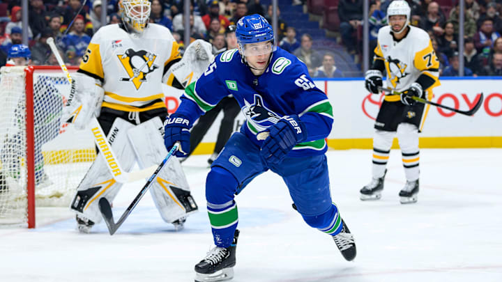 Pittsburgh Penguins v Vancouver Canucks