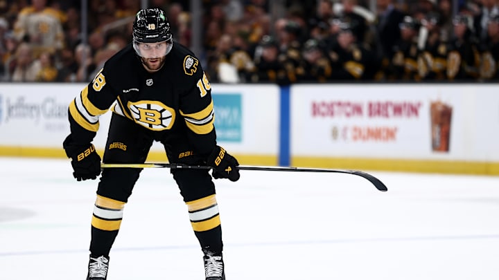 The Boston Bruins could be hanging on to Pavel Zacha despite the swirling amount of rumors this season.