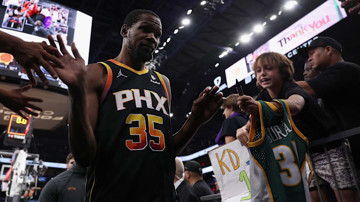 Minnesota Timberwolves v Phoenix Suns - Game Four