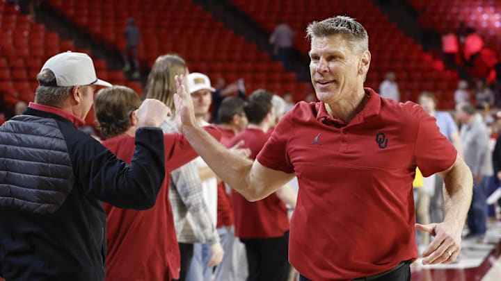 Oklahoma Sooners head coach Porter Moser 