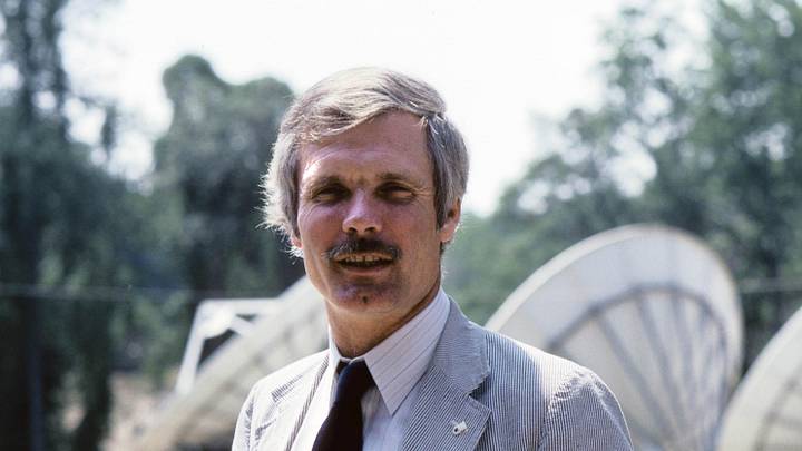 Ted Turner outside Turner Broadcasting System in Atlanta. Mandatory Credit: Manny Rubio-Imagn Images