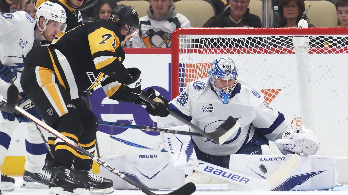 Lightning have lessons to learn from former Eastern Conference superpower on the downswing