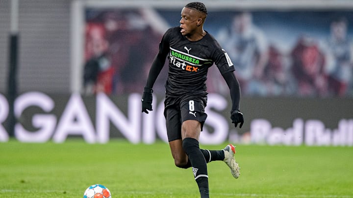 Der FC Bayern will Denis Zakaria verpflichten Der FC Bayern will Denis Zakaria verpflichten