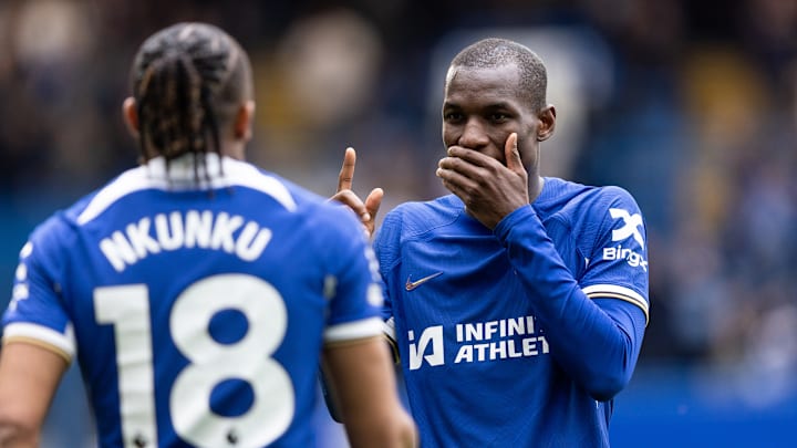 Hat der FC Bayern an einem Chelsea-Duo Interesse? Hat der FC Bayern an einem Chelsea-Duo Interesse?